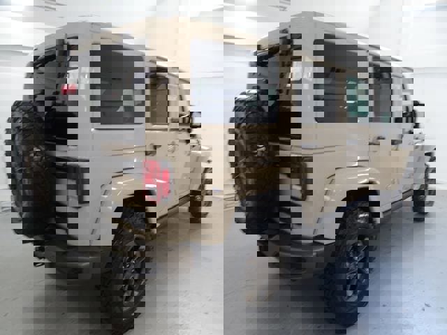 Used 2016 Jeep Wrangler Unlimited Sahara image 19