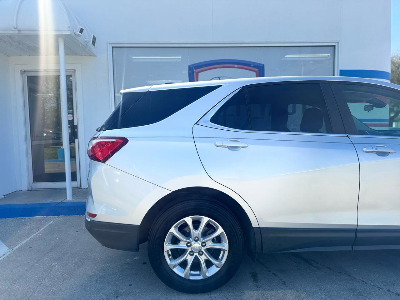 Used 2021 Chevrolet Equinox LT image 23