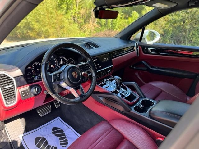 Used 2019 Porsche Cayenne S AWD/4WD image 9