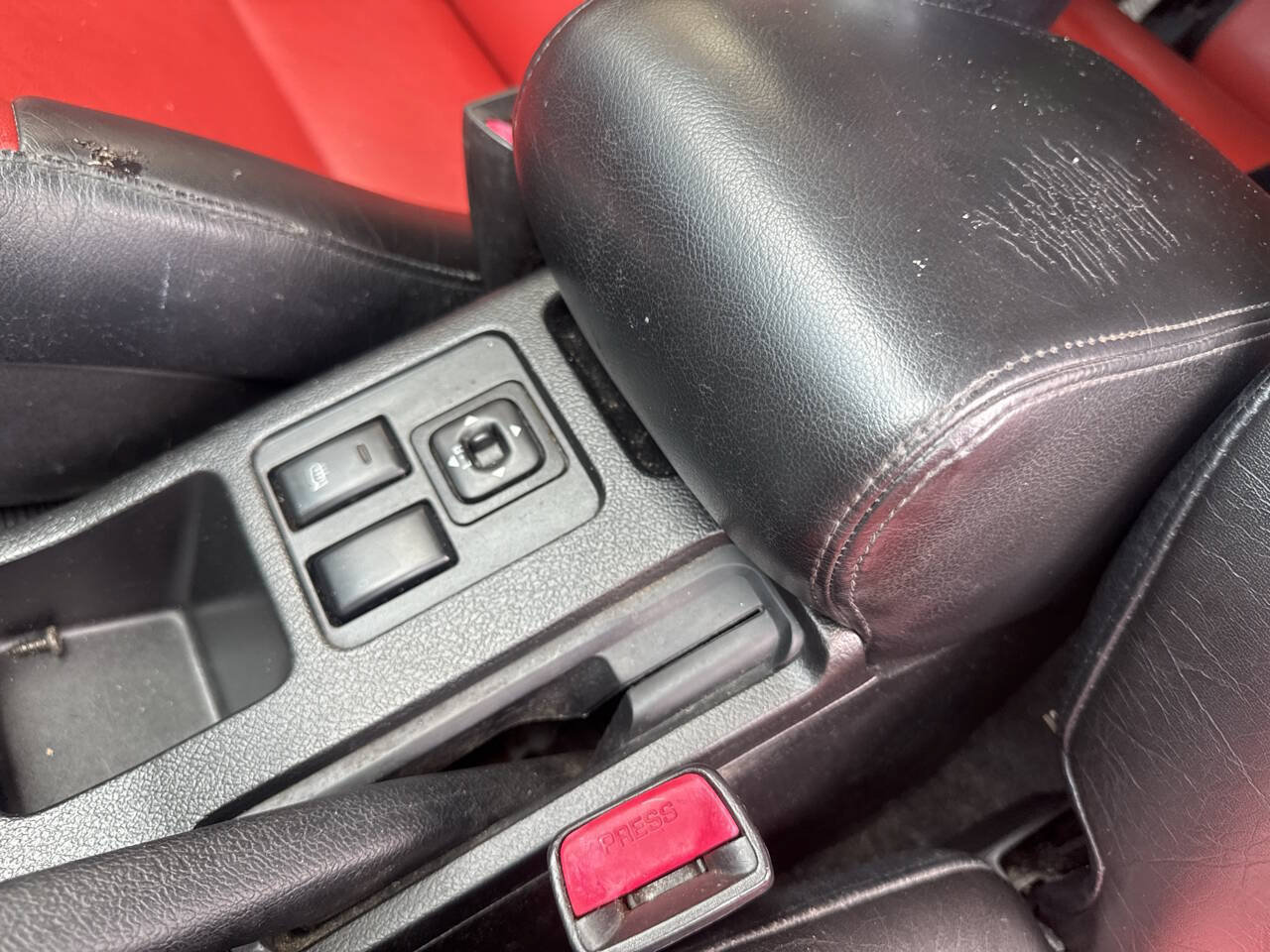 Used 1999 Isuzu VehiCROSS AWD/4WD image 22