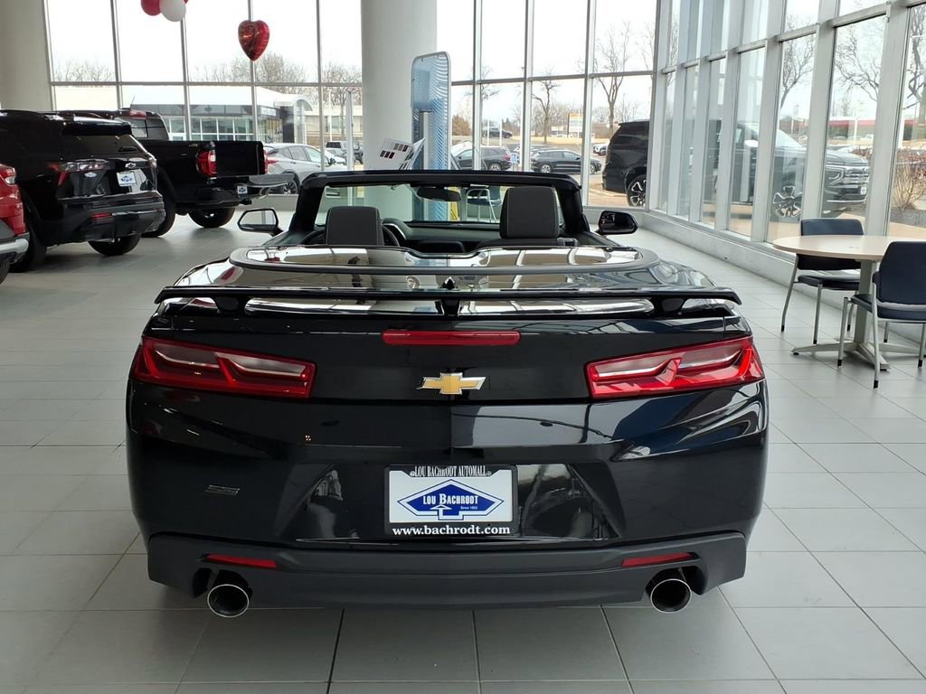 Used 2017 Chevrolet Camaro SS image 6