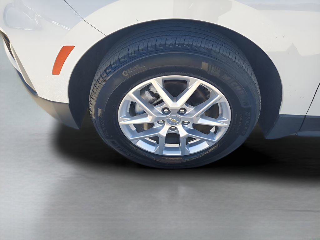 Used 2023 Chevrolet Equinox LT image 17