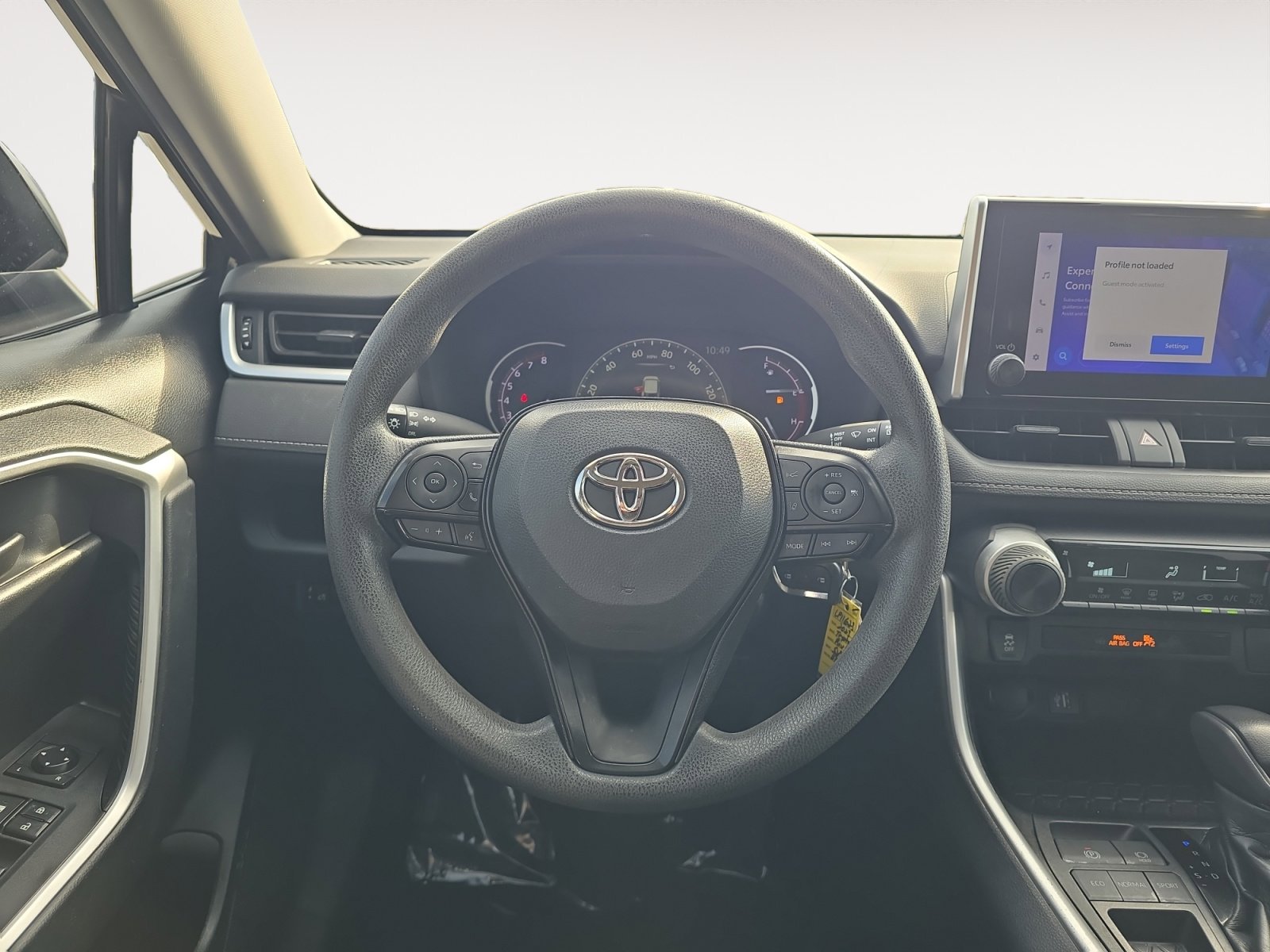 Used 2023 Toyota RAV4 LE image 13