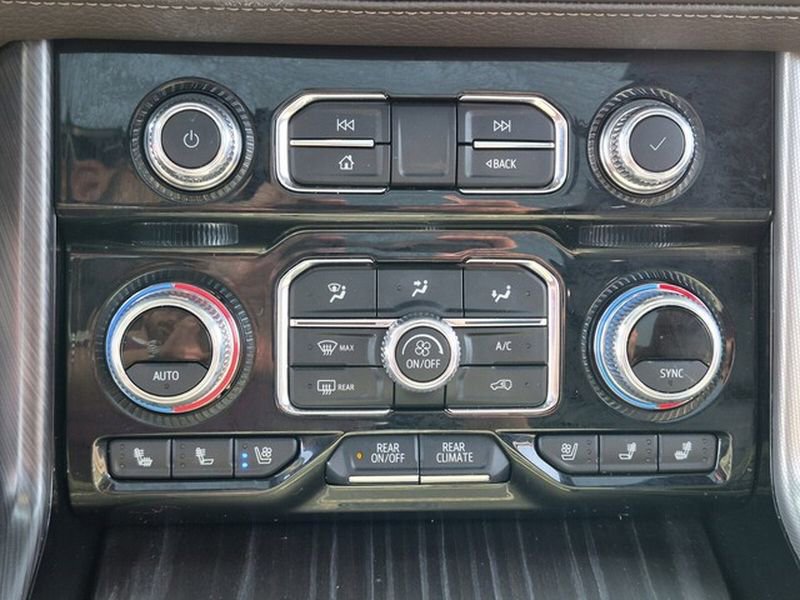 Used 2024 GMC Yukon Denali image 29