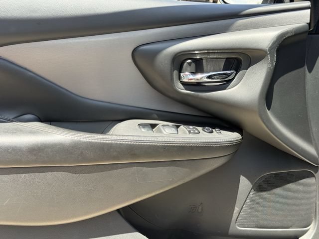 Used 2023 Nissan Murano SV AWD/4WD image 25