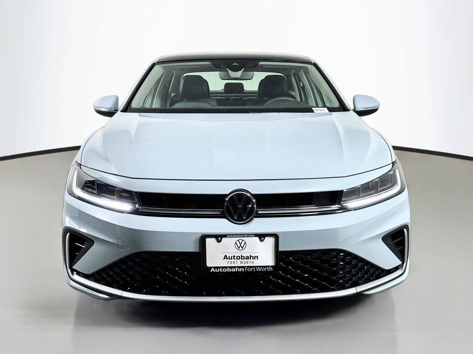 Certified 2026 Volkswagen Jetta SEL FWD image 2