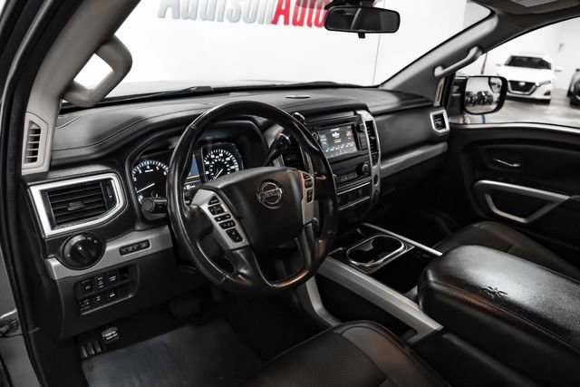 Used 2019 Nissan Titan PRO-4X AWD/4WD image 3