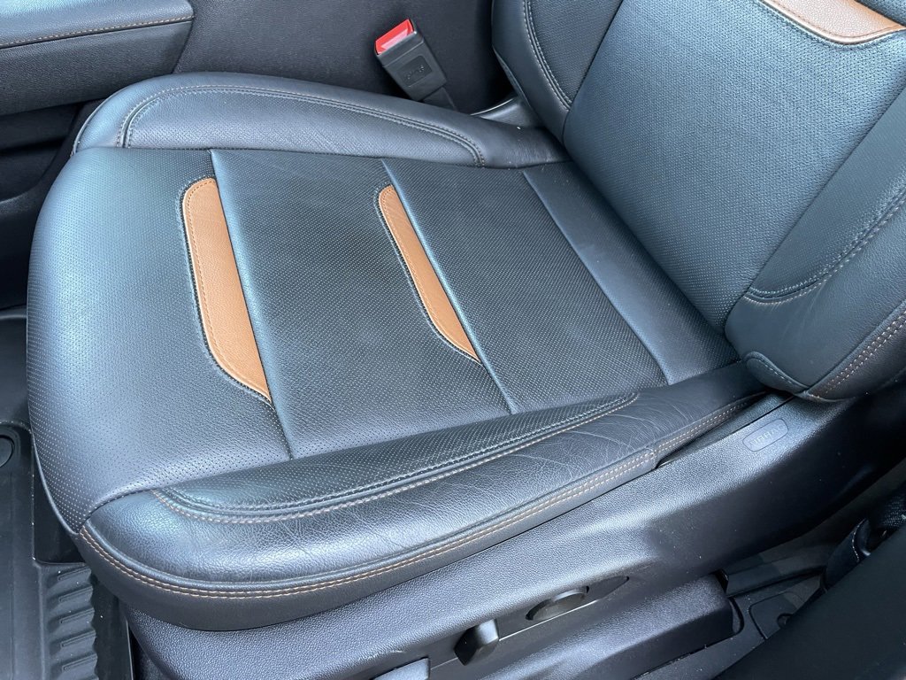 Used 2024 GMC Sierra 1500 AT4 w/ Technology Package image 30