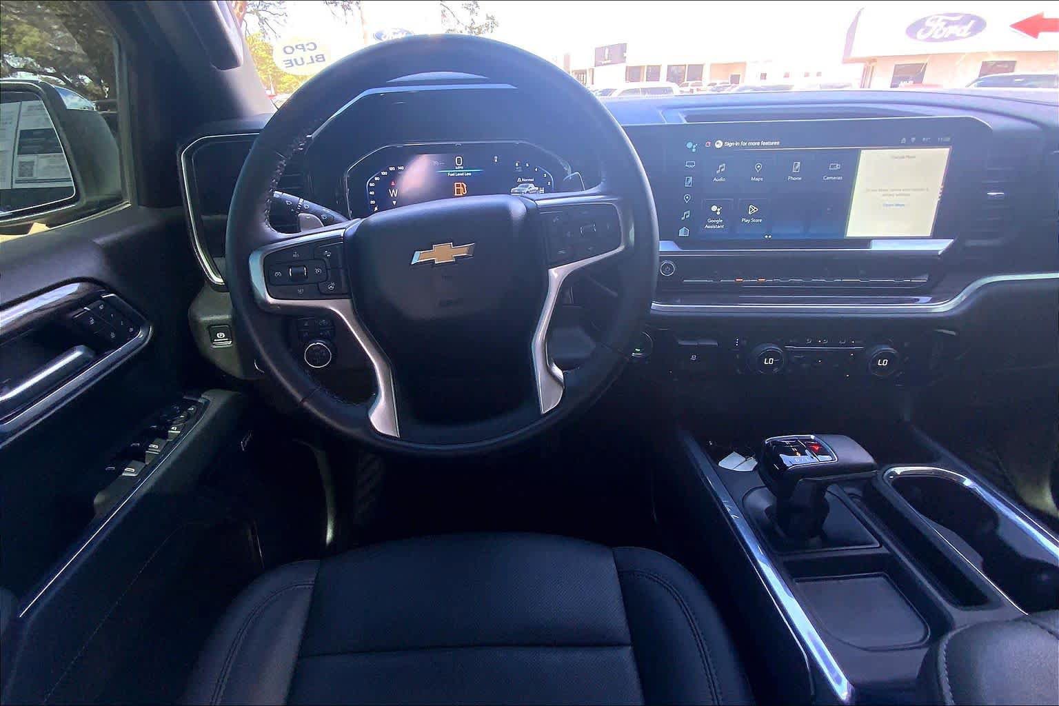 Used 2025 Chevrolet Silverado 1500 LTZ AWD/4WD image 6