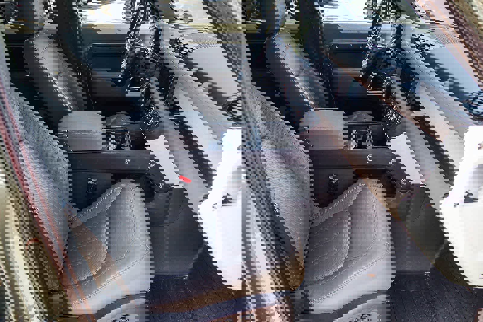 Used 2022 Land Rover Defender 110 SE AWD/4WD image 17