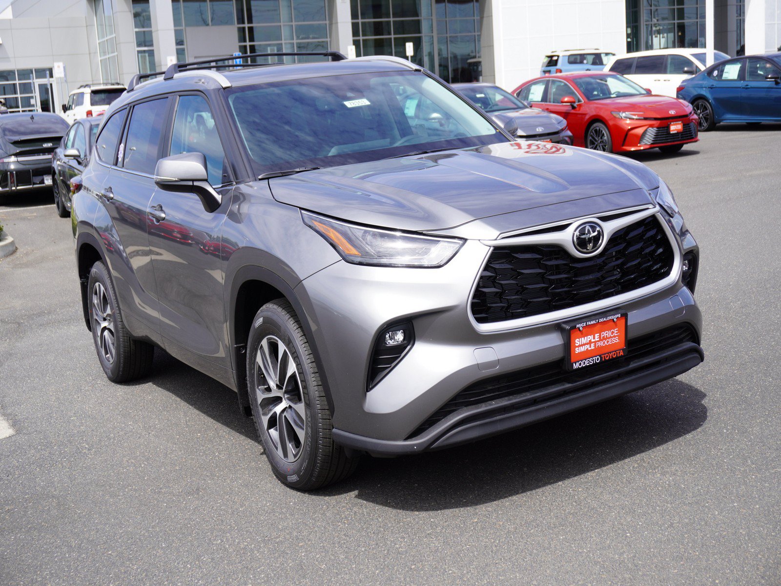 New 2026 Toyota Highlander XLE AWD/4WD image 1
