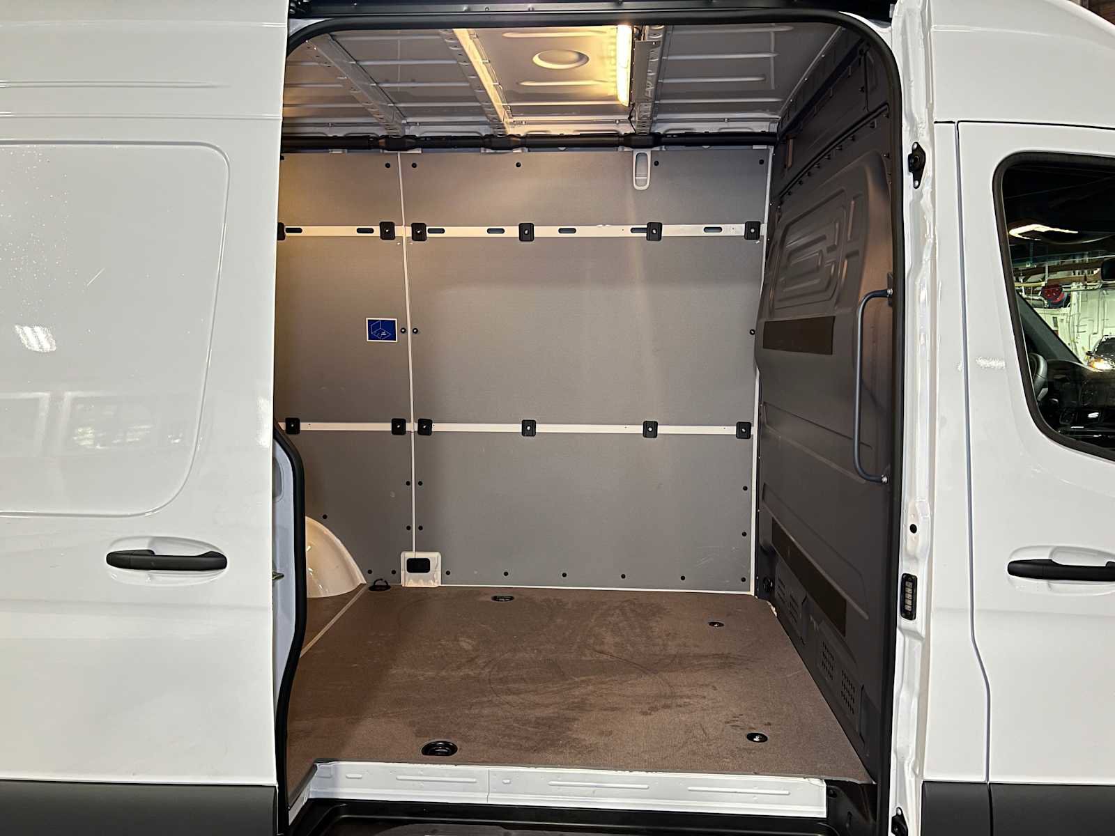 Used 2025 Mercedes-Benz Sprinter 2500 image 12