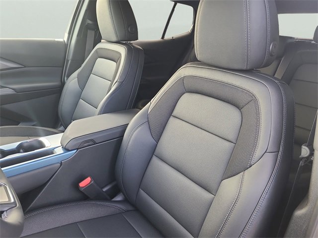 New 2026 Chevrolet Equinox EV LT image 17