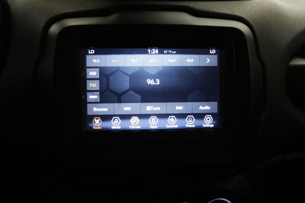 Used 2020 Jeep Renegade Trailhawk w/ Cold Weather Group AWD/4WD image 20