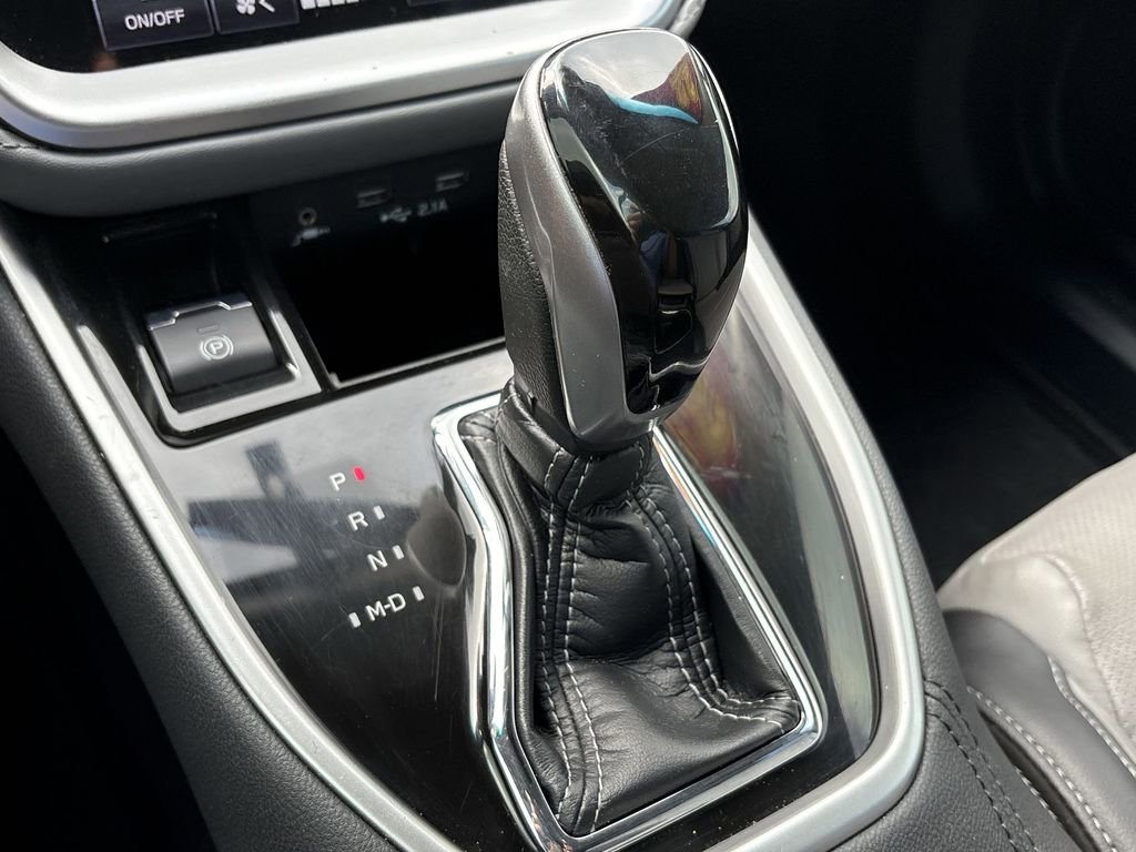 Used 2022 Subaru Outback Limited image 18
