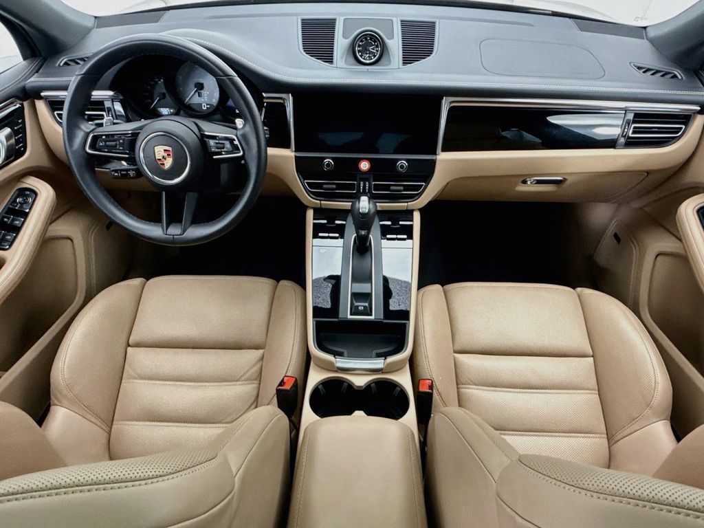 Certified 2025 Porsche Macan S AWD/4WD image 15