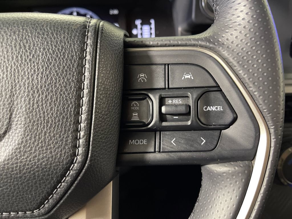 Certified 2025 Toyota 4Runner SR5 RWD image 27
