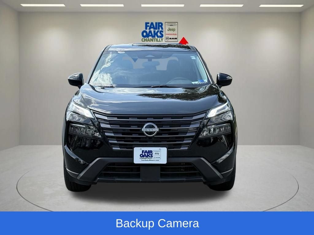Used 2026 Nissan Rogue SV AWD/4WD image 3