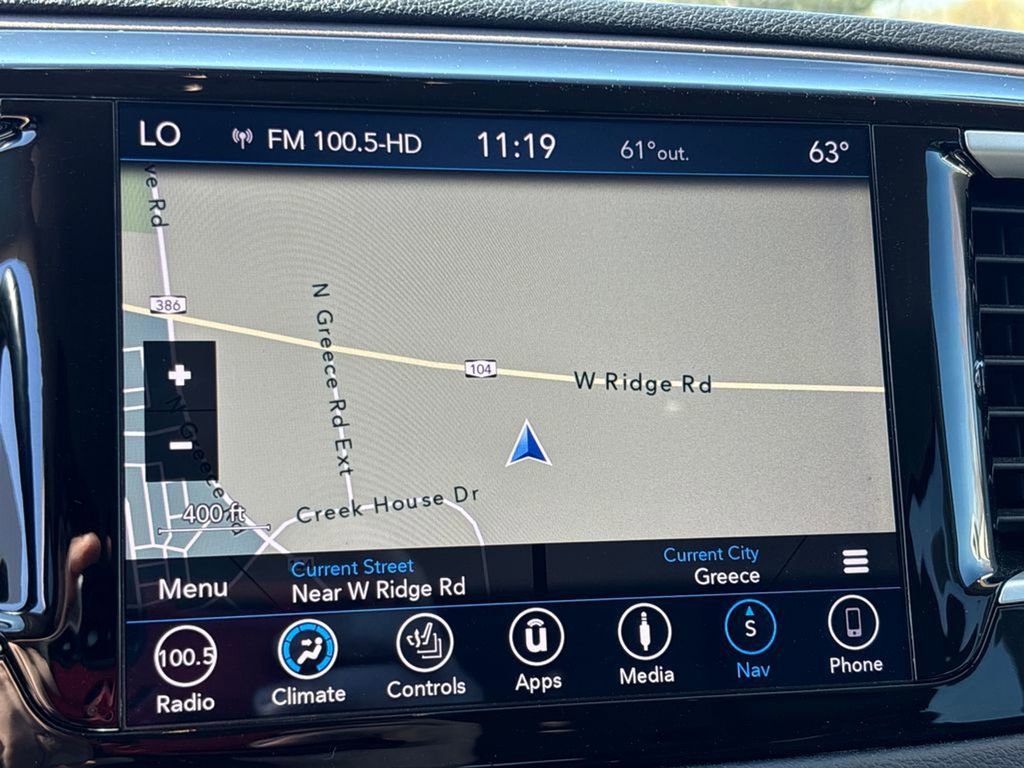 Used 2019 Chrysler Pacifica Touring-L FWD image 32
