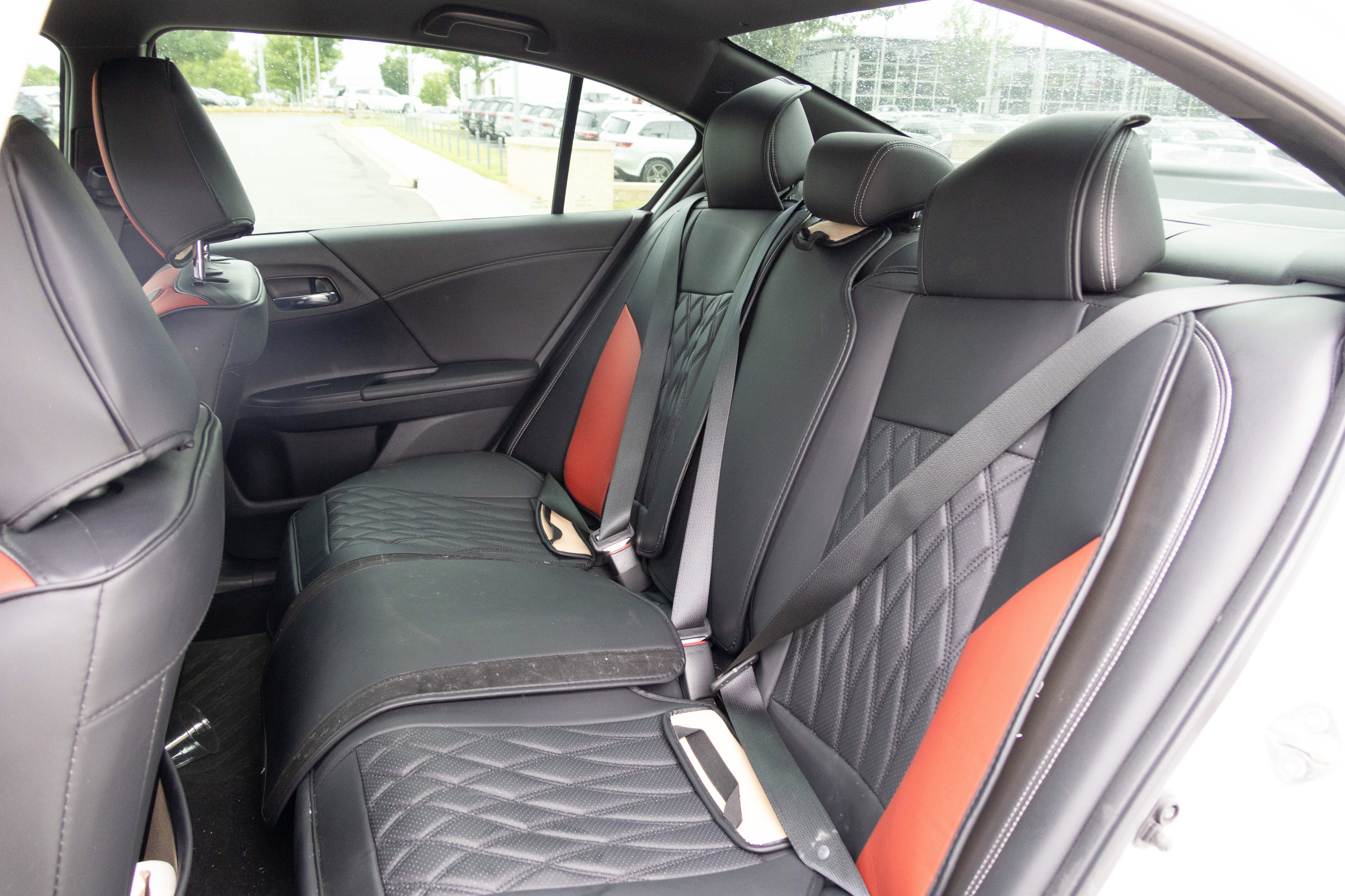 Used 2017 Honda Accord Sport image 32