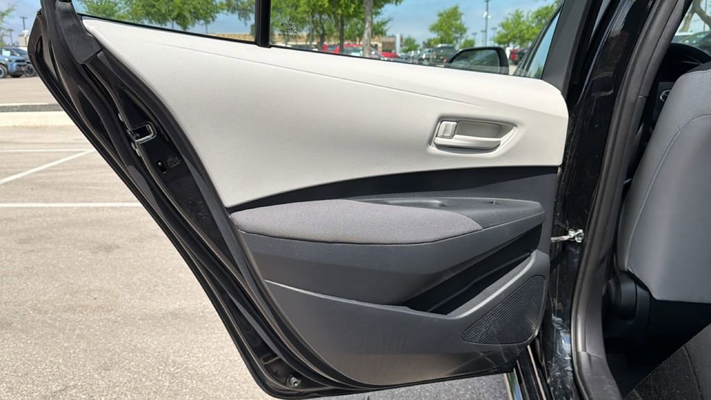 Certified 2025 Toyota Corolla LE image 33