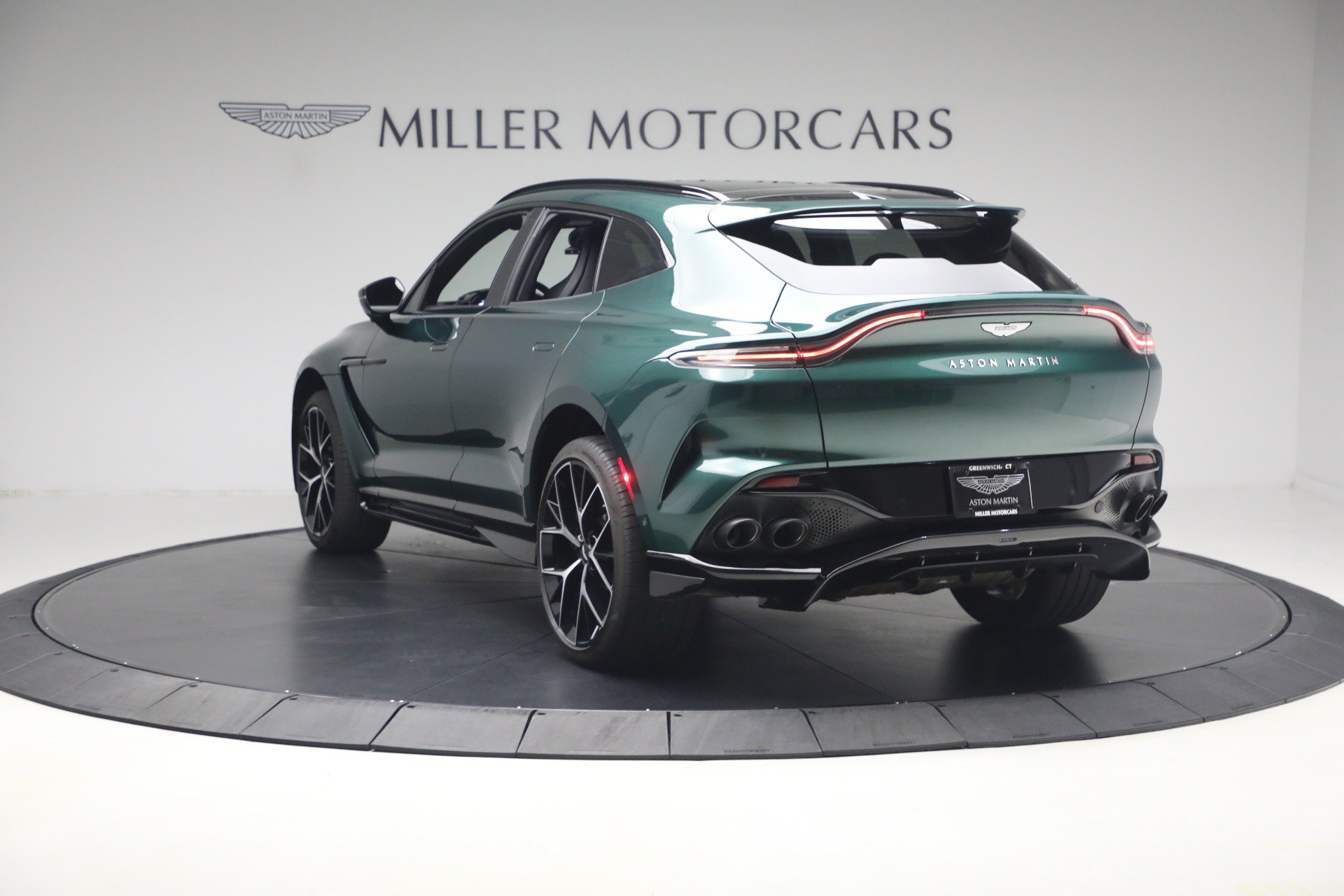 Used 2026 Aston Martin DBX 707 AWD/4WD image 5