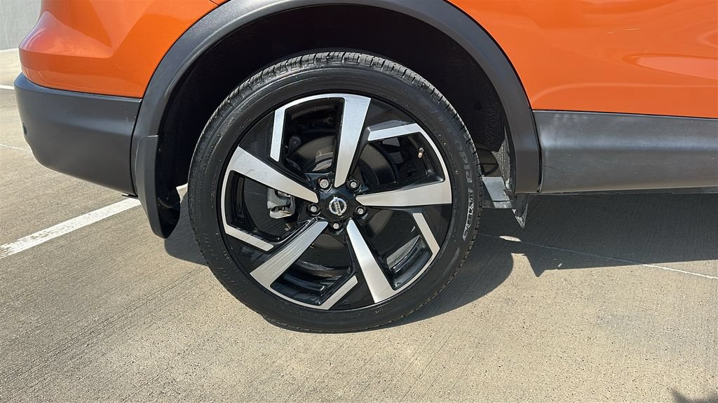 Used 2021 Nissan Rogue Sport SL w/ Premium Package FWD image 18
