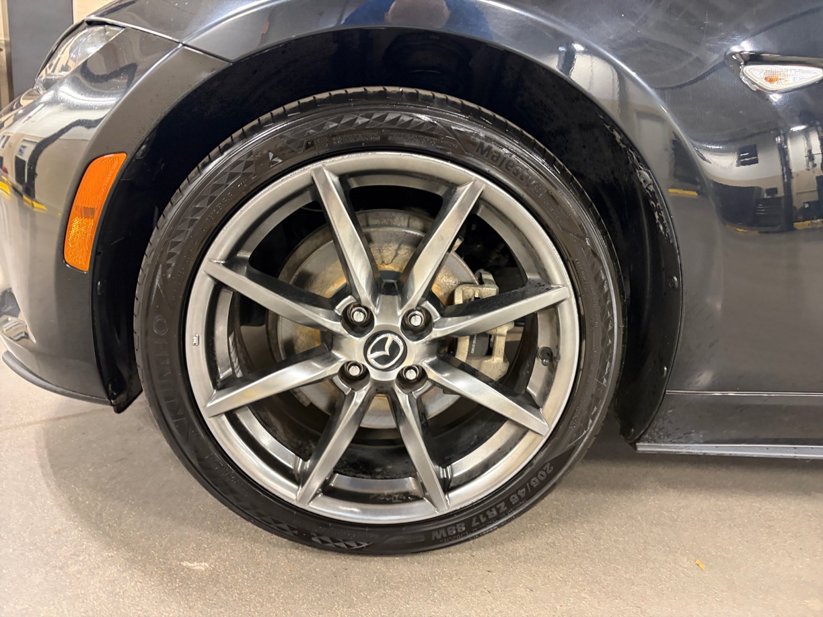 Used 2016 MAZDA MX-5 Miata Grand Touring RWD image 11