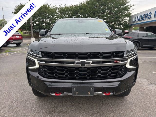 Used 2022 Chevrolet Tahoe Z71 w/ Luxury Package AWD/4WD image 10