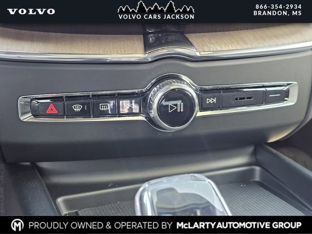 New 2026 Volvo XC60 B5 Plus w/ Protection Package Premier image 21