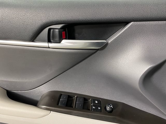 Used 2024 Toyota Camry SE FWD image 21
