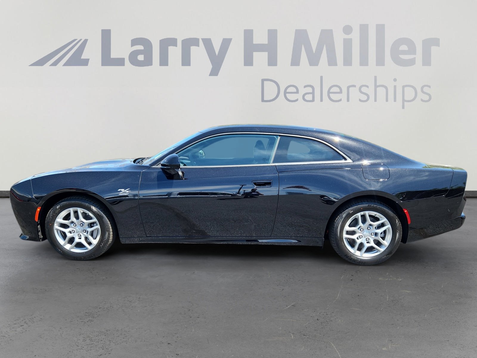 New 2025 Dodge Charger R/T w/ Quick Order Package 25M R/T image 2