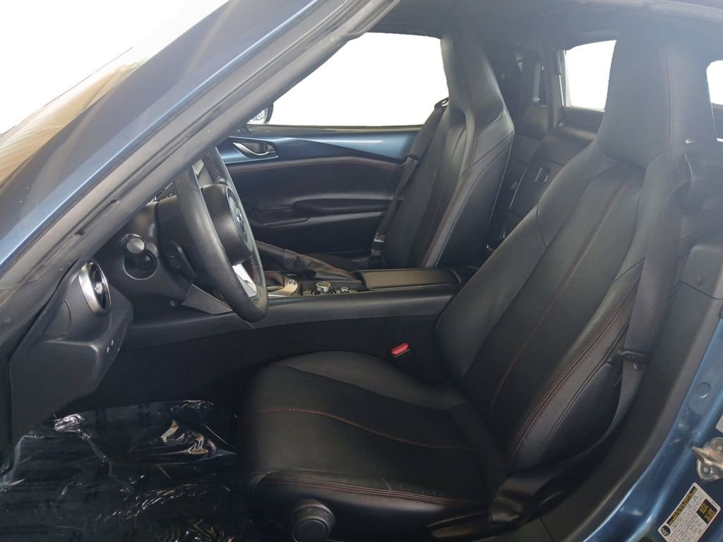 Used 2019 MAZDA MX-5 Miata RF Grand Touring RWD image 13