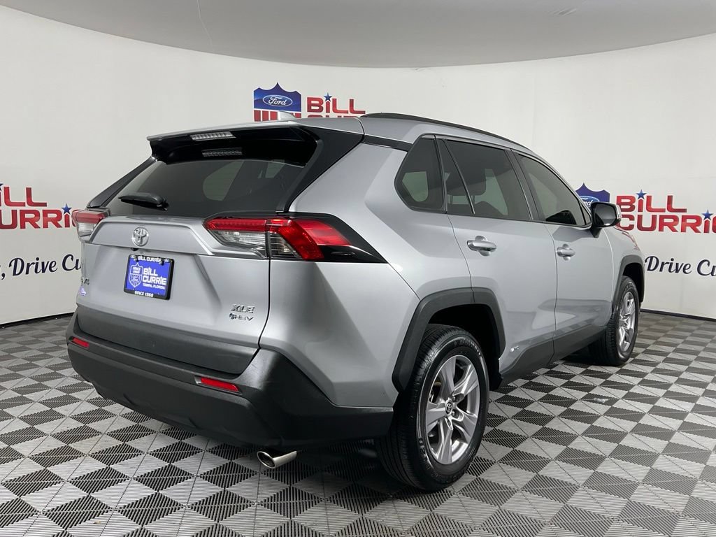 Used 2025 Toyota RAV4 XLE AWD/4WD image 3