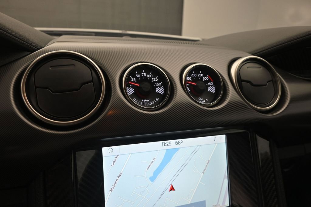 Used 2022 Ford Mustang Shelby GT500 w/ Technology Package RWD image 17