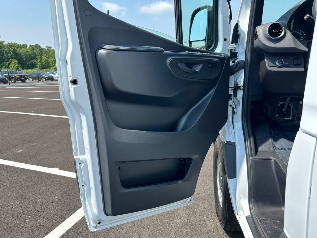 New 2026 Mercedes-Benz Sprinter 2500 image 10