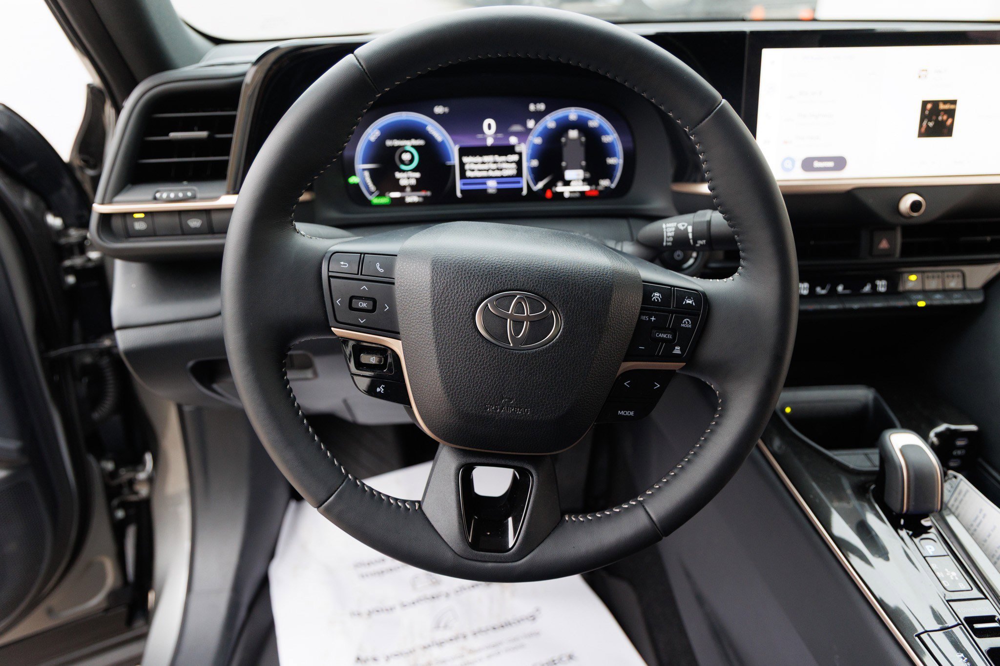 Certified 2026 Toyota Crown XLE image 47