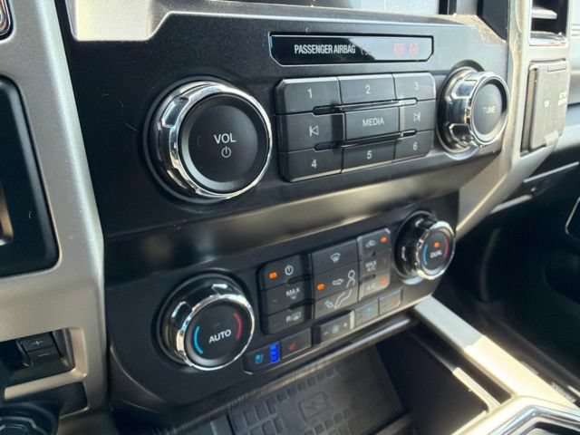 Used 2020 Ford F350 Lariat w/ Lariat Ultimate Package AWD/4WD image 24