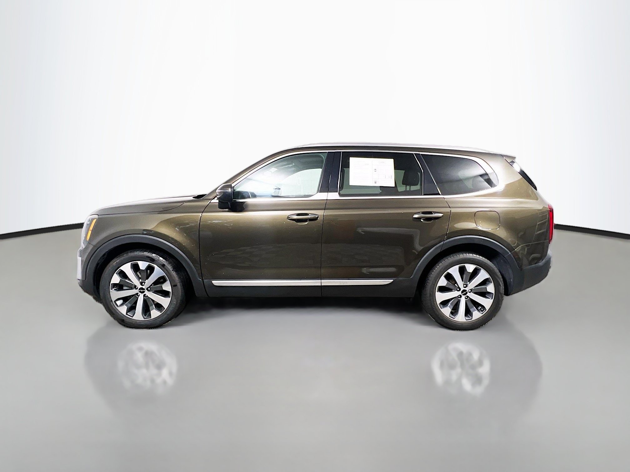 Used 2022 Kia Telluride S AWD/4WD image 9