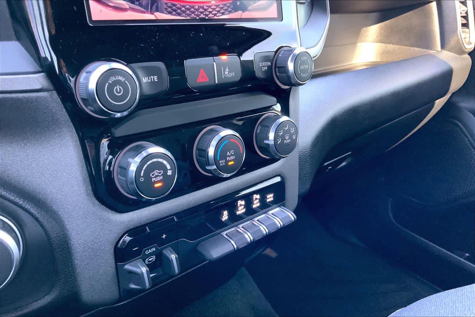 Used 2025 RAM 1500 Tradesman AWD/4WD image 34