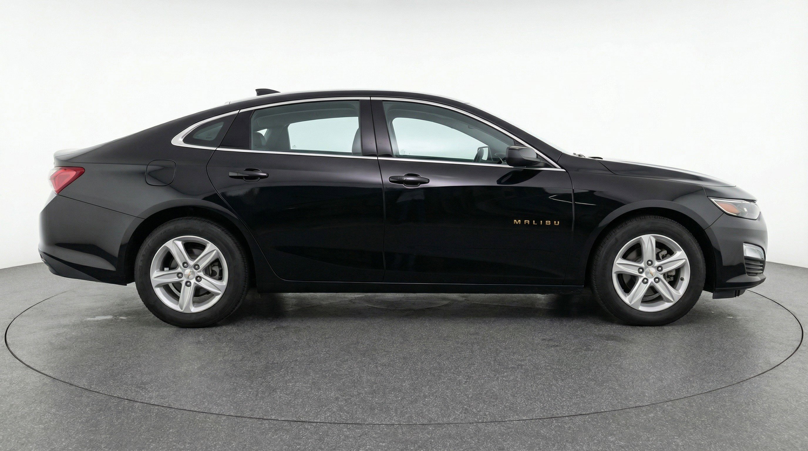 Used 2024 Chevrolet Malibu LT image 11