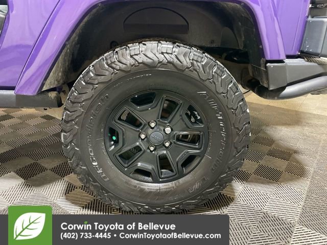 Used 2016 Jeep Wrangler Sahara image 25