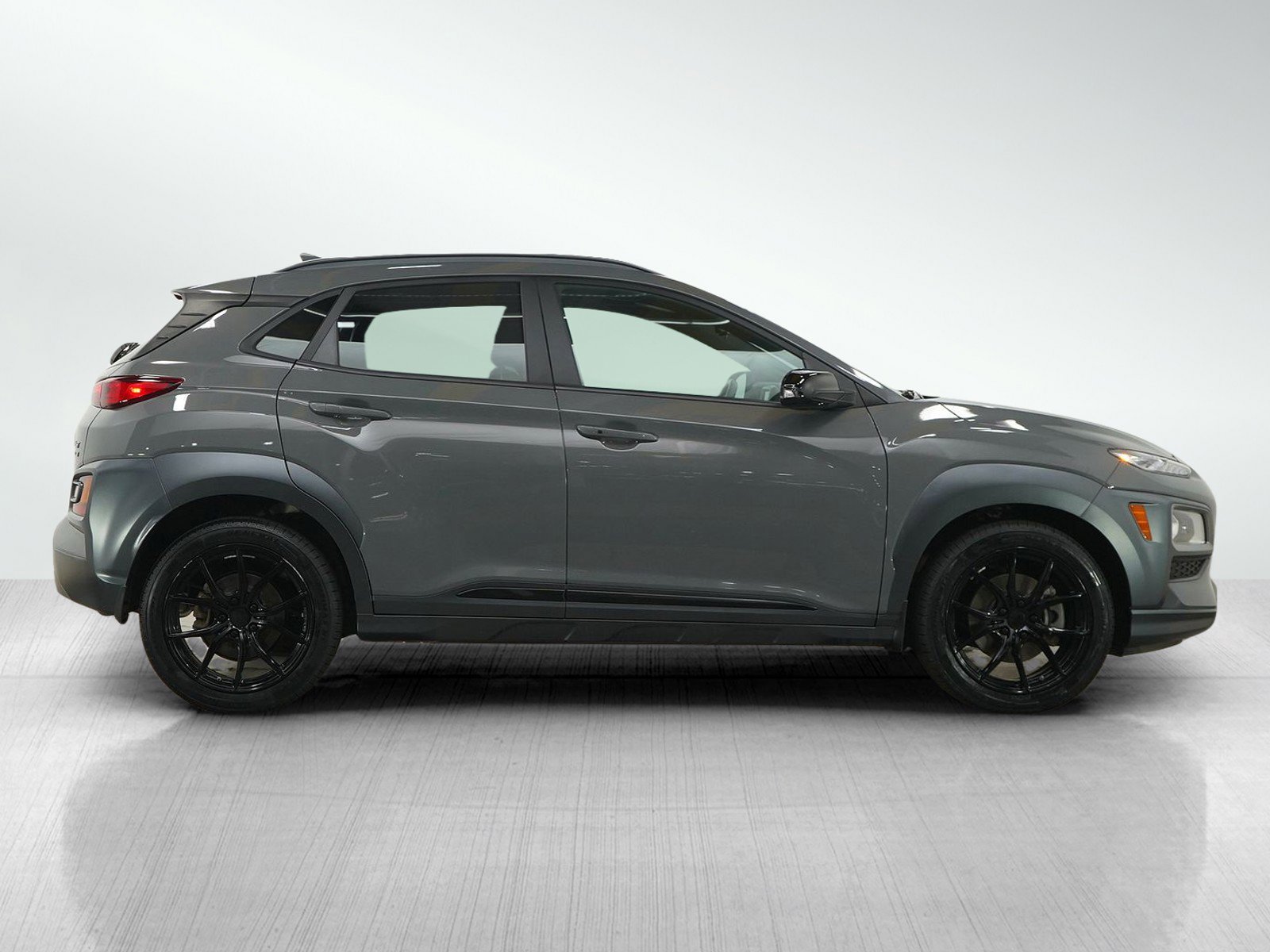 Used 2021 Hyundai Kona Night w/ Cargo Package AWD/4WD image 6