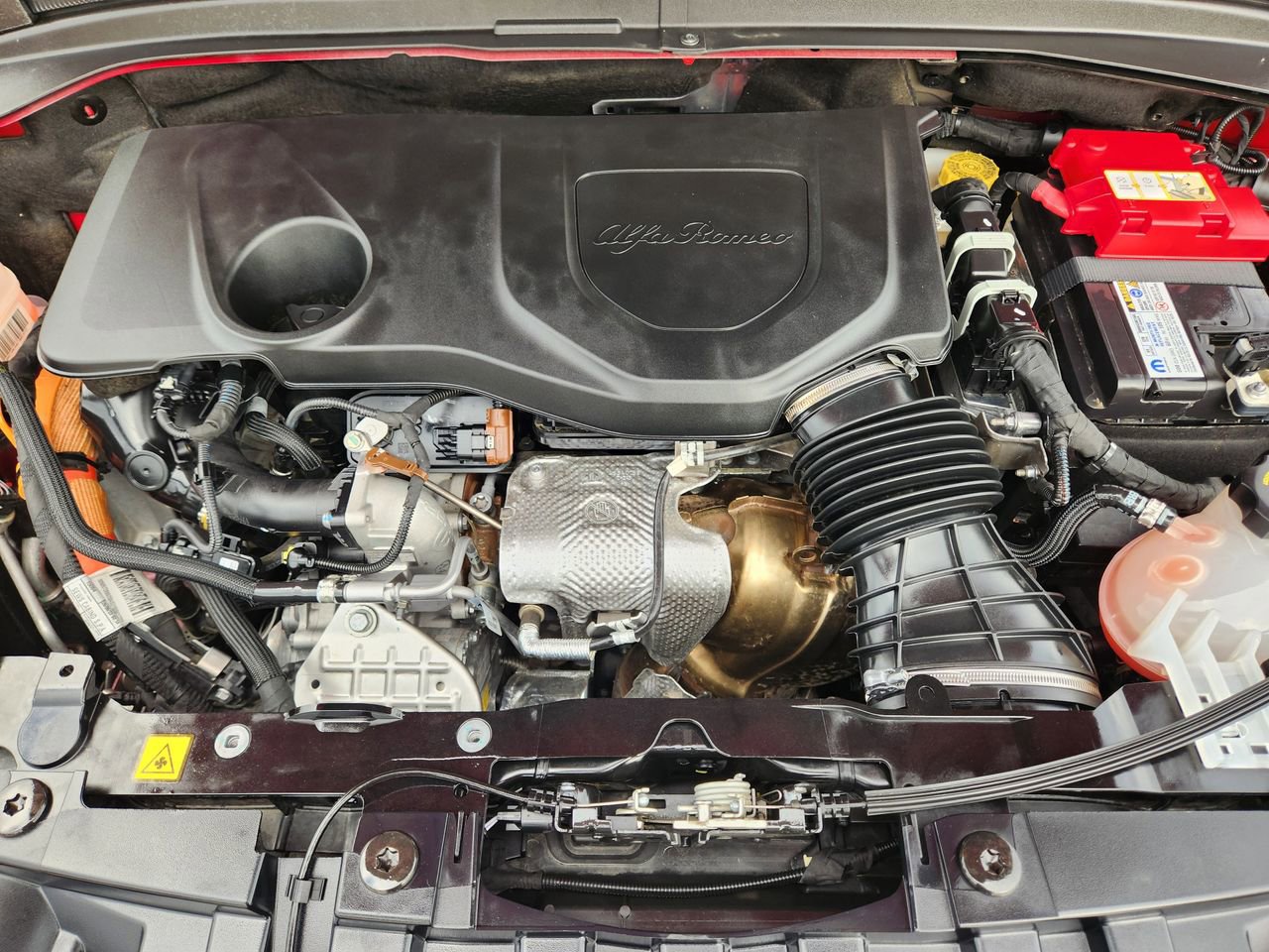 Used 2024 Alfa Romeo Tonale Ti AWD/4WD image 30