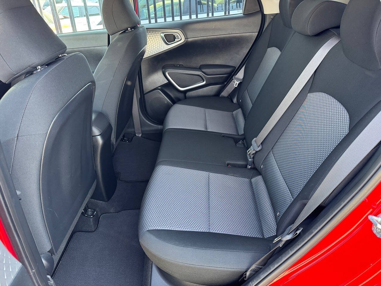 Used 2022 Kia Soul LX FWD image 10