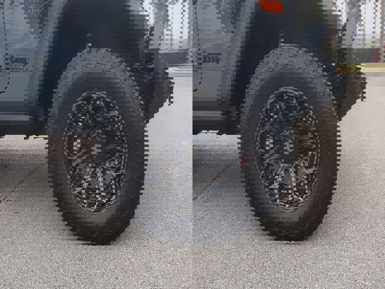 Certified 2024 Jeep Wrangler Willys image 10