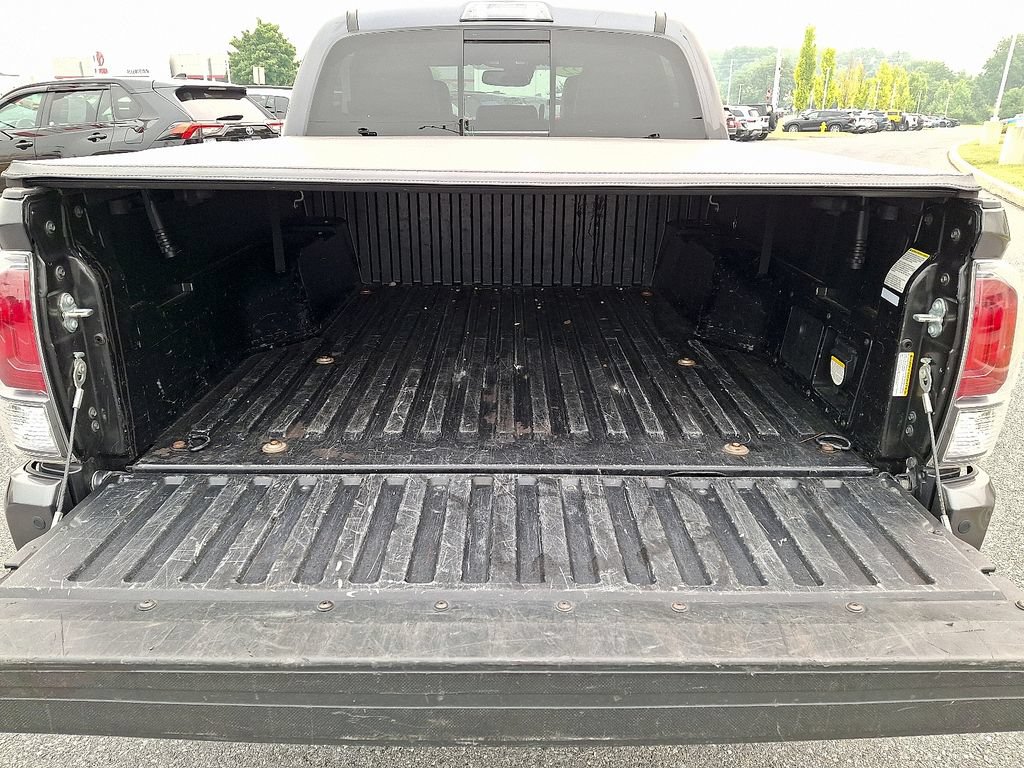 Used 2022 Toyota Tacoma TRD Off-Road w/ TRD Premium Off Road Package AWD/4WD image 30
