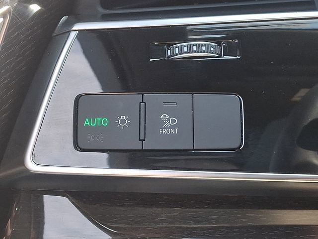 Used 2025 Audi Q7 3.0T Premium Plus image 30
