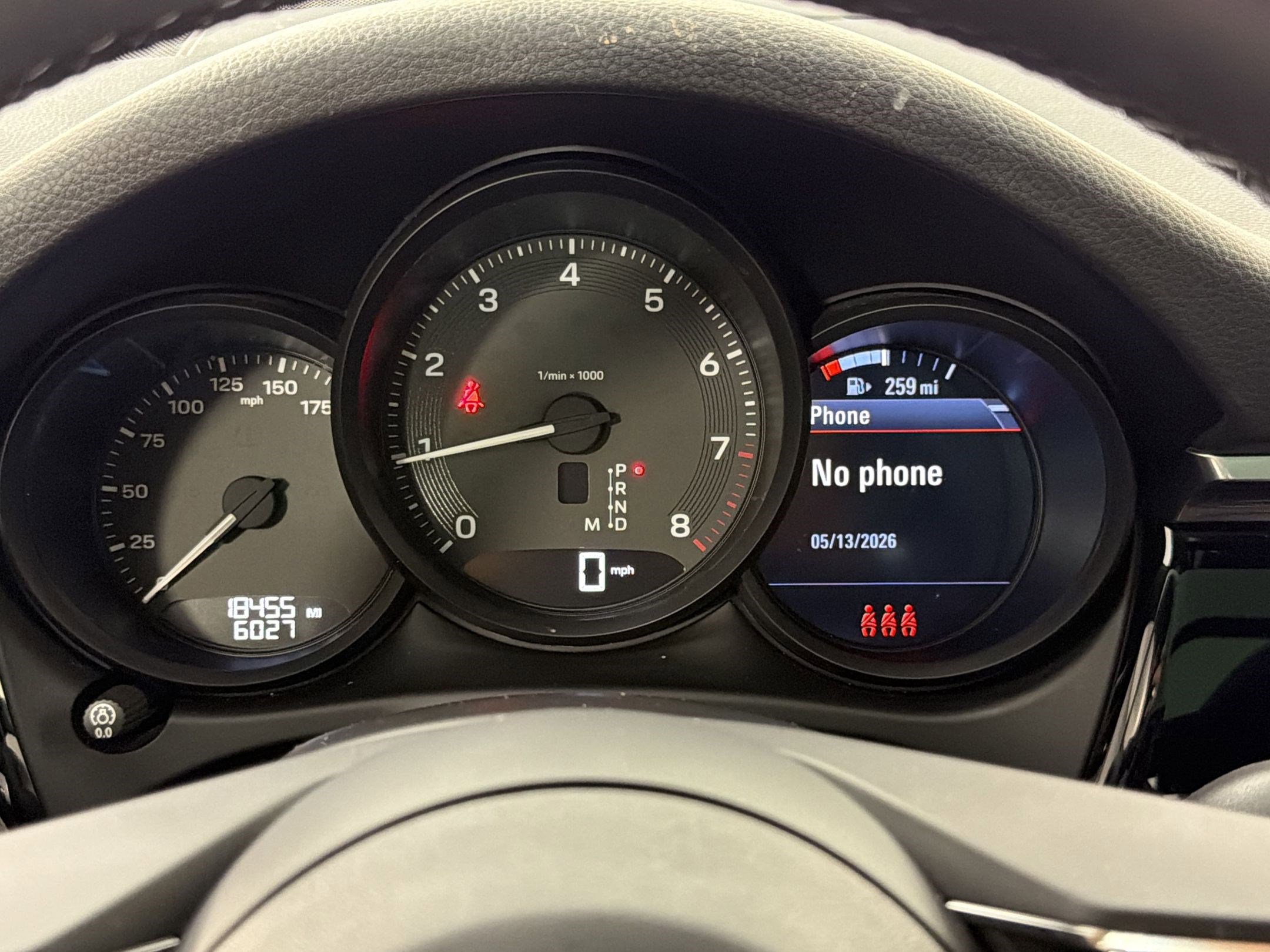 Certified 2023 Porsche Macan AWD/4WD image 25