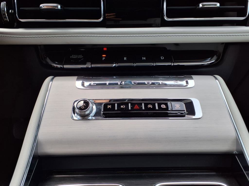 New 2025 Lincoln Aviator Reserve w/ Equipment Group 201A image 8
